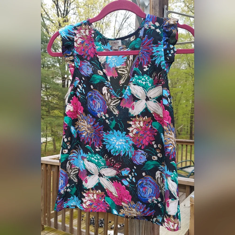 J. Crew Top V Neck Black Floral Ruffled Cap Sleeve Blouse Chiffon Sz 4